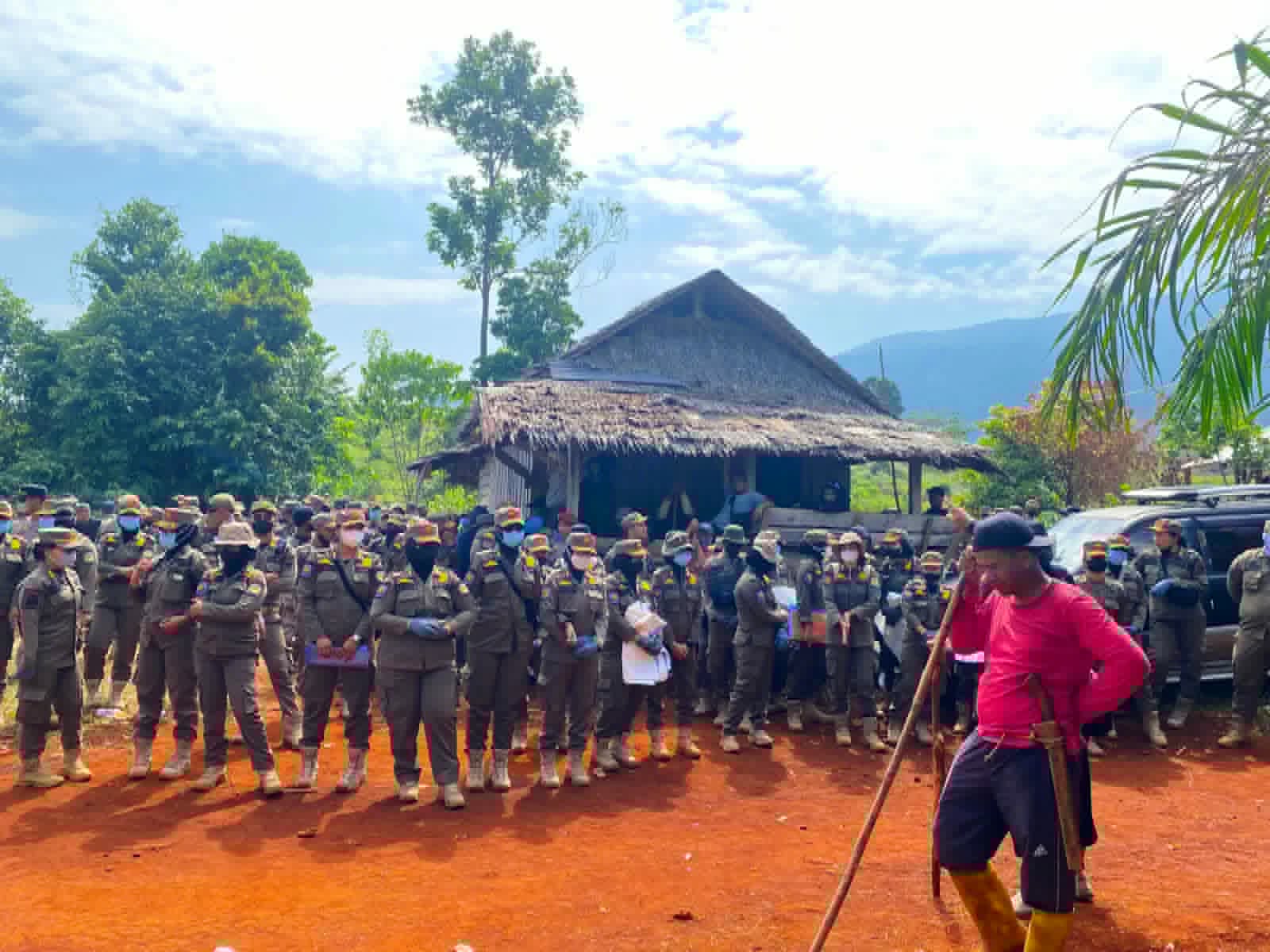 Diwarnai Kekerasan Aparat Demi Kepentingan PT IHIP, Koalisi Rakyat Sulsel Lawan Penggusuran Petani Laoli di Luwu Timur !! Petani ‘Diobrak-Abrik’