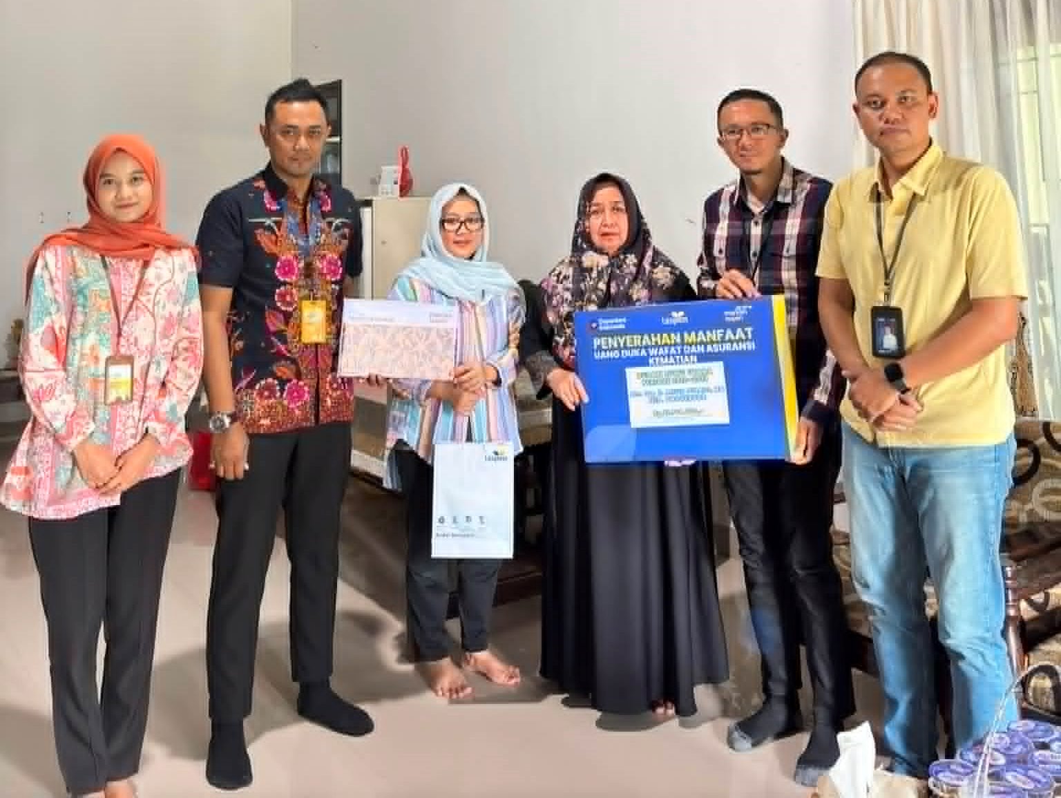 TASPEN Serahkan Manfaat UDW dan Asuransi Kematian kepada Ahli Waris Mantan Bupati Luwu Utara
