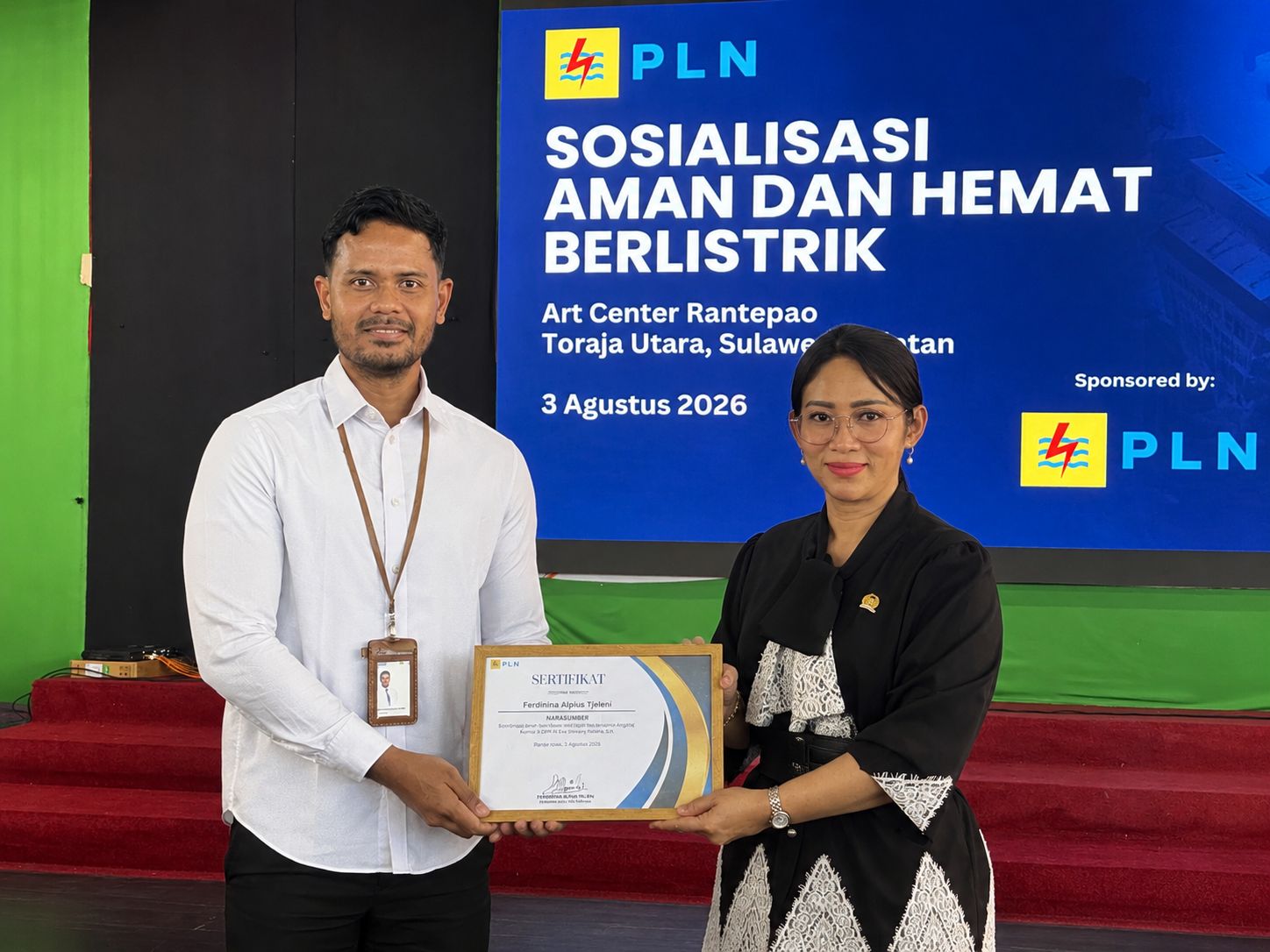 Sinergi Edukasi Kelistrikan & Semarak HUT ke-81 RI, PLN UP3 Palopo dan DPR RI Perkuat Edukasi Listrik Aman dan Hemat untuk Masyarakat Toraja