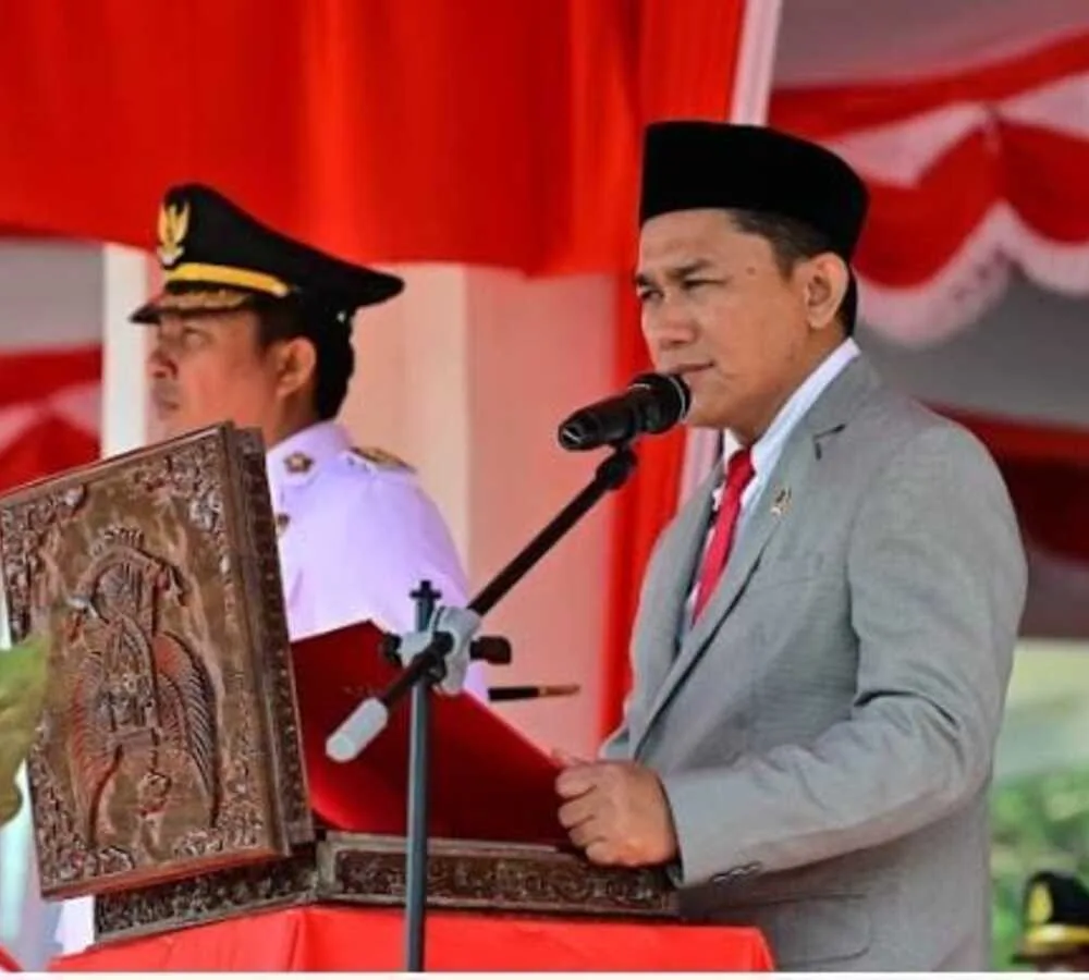 Upacara Hari Kemerdekaan di Masamba, Ketua DPRD Lutra Bacakan Teks Proklamasi