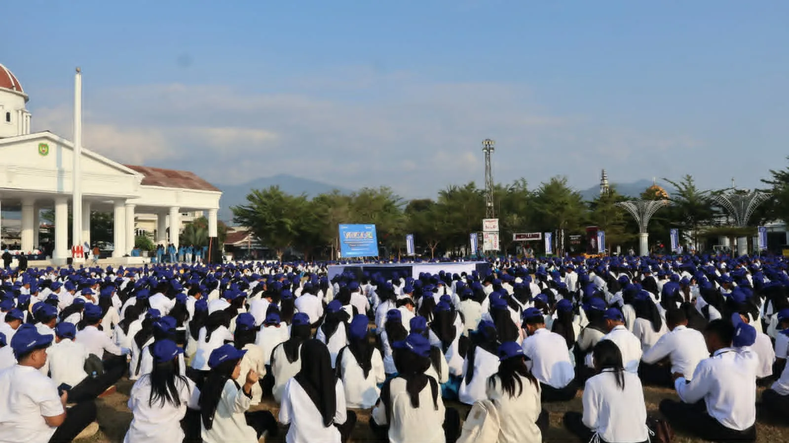 Polidewa Palopo Lantik 1.808 Mahasiswa Baru, DR Suaedi: Anda Tidak Salah Memilih Politeknik Dewantara