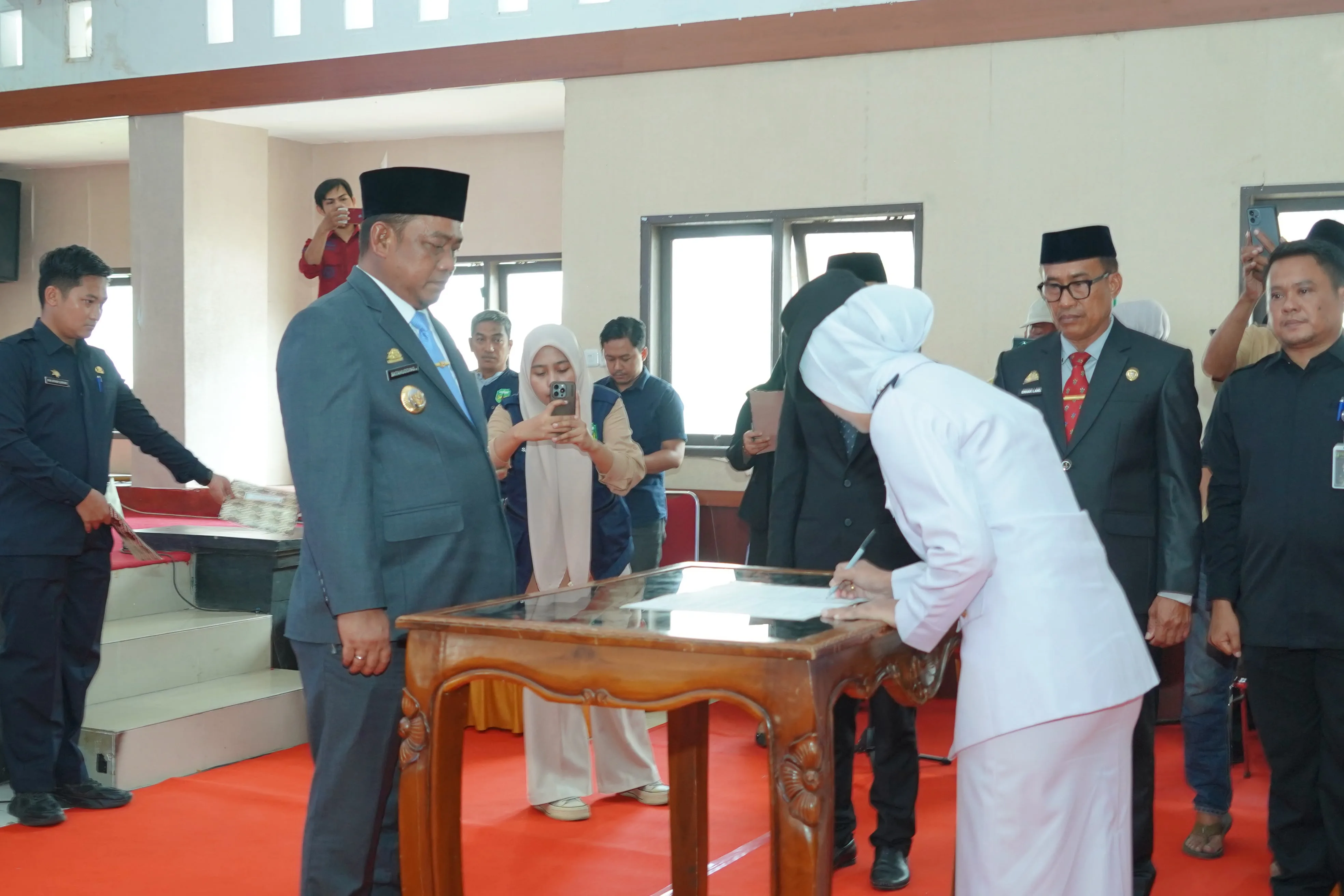 93 Pejabat Pemkab Luwu Dimutasi, Bupati Tekankan Integritas