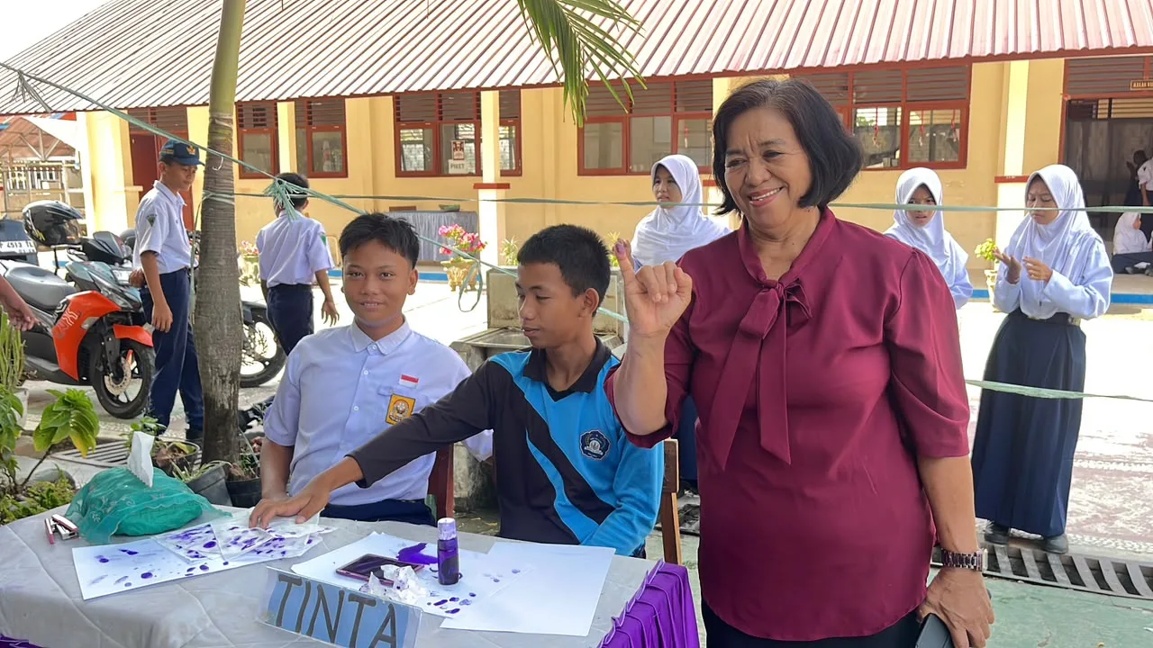 Diikuti Tiga Paslon, Pemilihan Ketua OSIS SMP 2 Palopo Mirip Pemilu