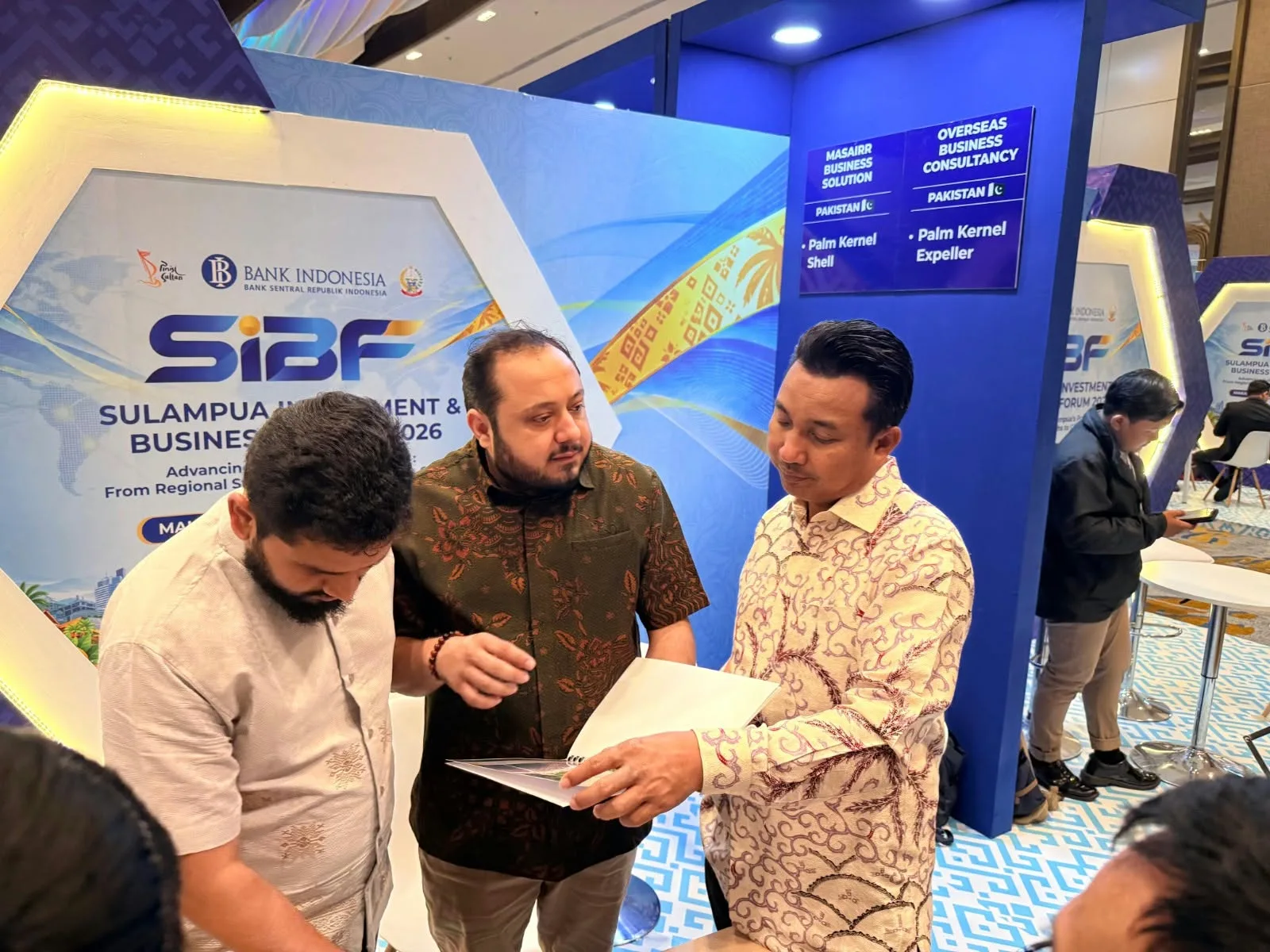 Andi Rahim Datangkan Investasi Rp184 Miliar Lewat Pabrik Pengolahan Kakao di SIBF 2026 di Lutra