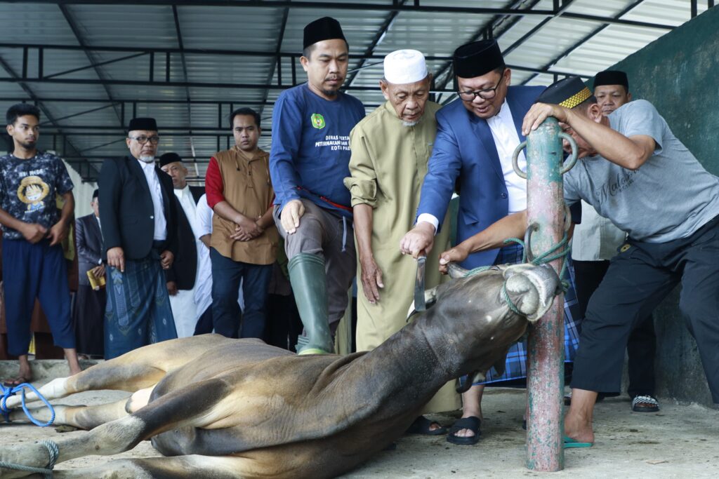 Sholat Id Di Masjid Agung Palopo, Asrul Sani Ingatkan Pentingnya 